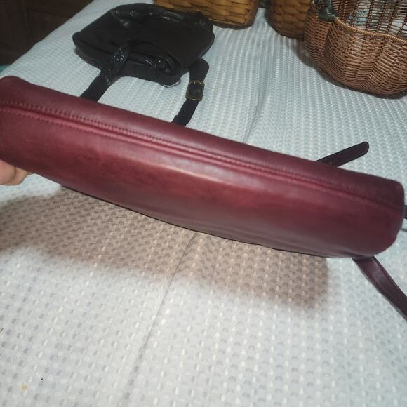 VINTAGE EITENNE AIGNER EUC OXBLOO LEATHER CROSSBODY BAG - Picture 4 of 9